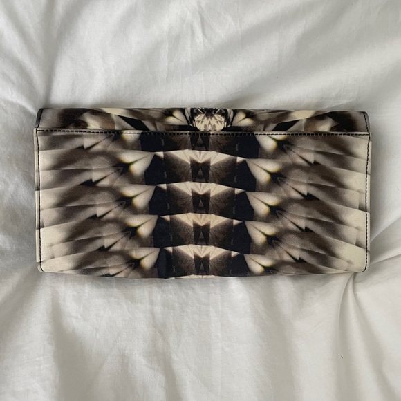 Alexander McQueen satin print clutch wallet - Picture 3 of 5